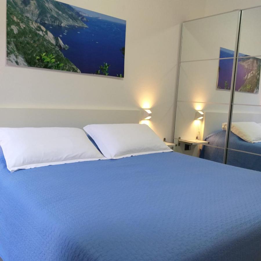 Double Room with Balcony (3 Adults)
