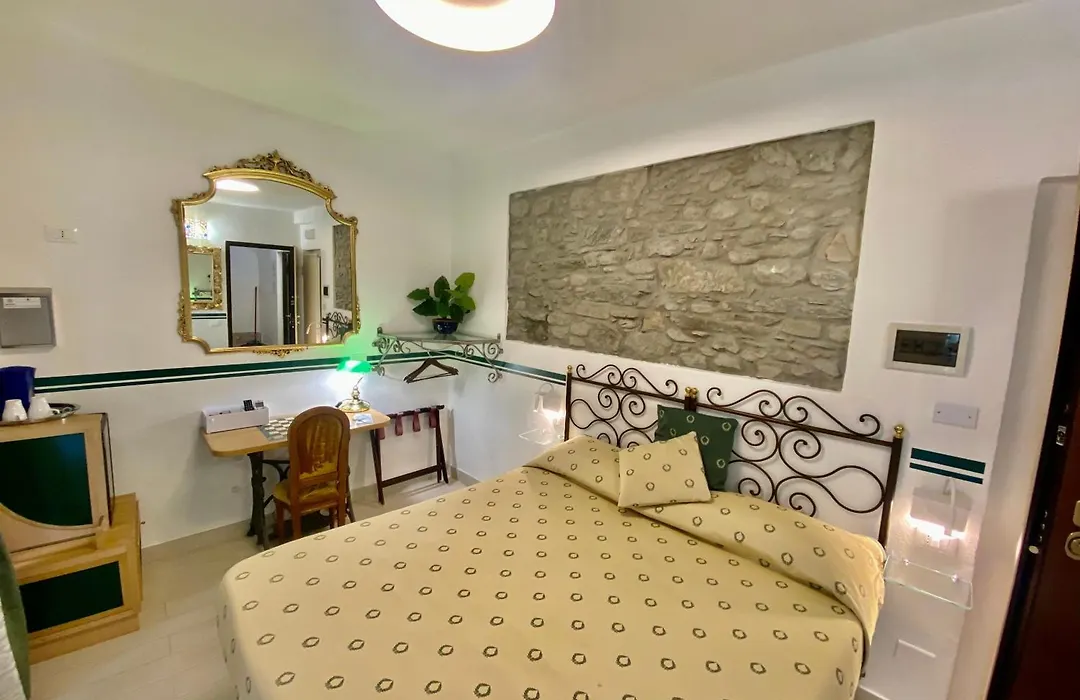 Giovanni Rooms Manarola-1